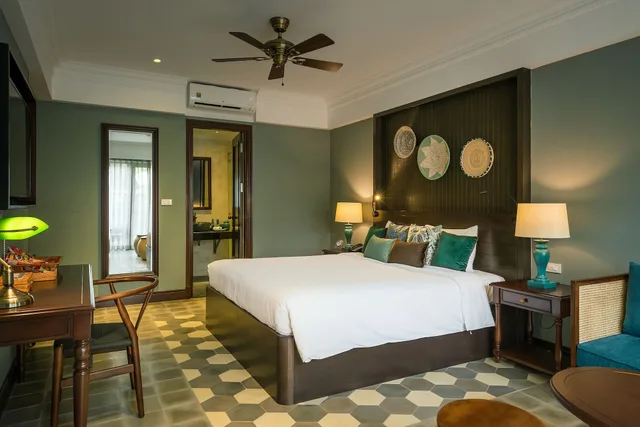 جناح بسرير كوين بشرفة، Aira Boutique Hoi An 1/4