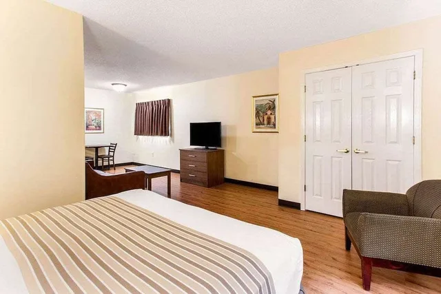 غرفة ديلوكس بسريرين مزدوجين، Motel6 Myrtle Beach, SC 4/6