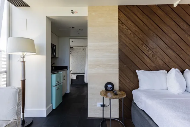 Skyline, Penthouse, King Bed، Hotel La Croix 5/10