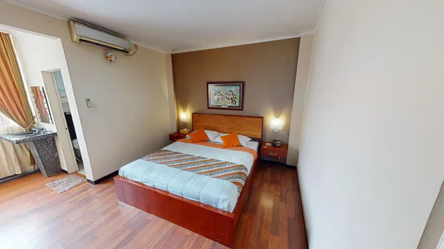 غرفة تنفيذية بسرير كوين، Helios Hotel Malang 1/2