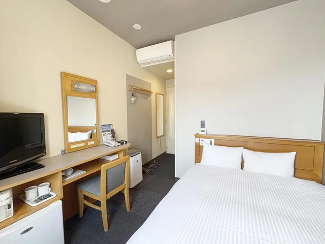 غرفة بسرير نصف مزدوج للمدخنين، Hotel Route Inn Nago 2/2
