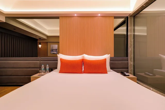 غرفة بريميوم بسرير كوين، Grand Hometel Malad 4/7