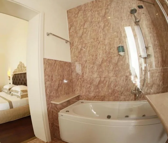 Room, Single, Double Bed, Grand Hotel Di Lecce 3/3
