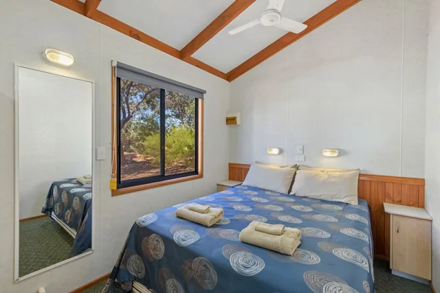 كابينة سوبيريور بغرفتي نوم يُسمح فيها بالحيوانات الأليفة، DISCOVERY PARKS – WHYALLA FORESHORE 1/2