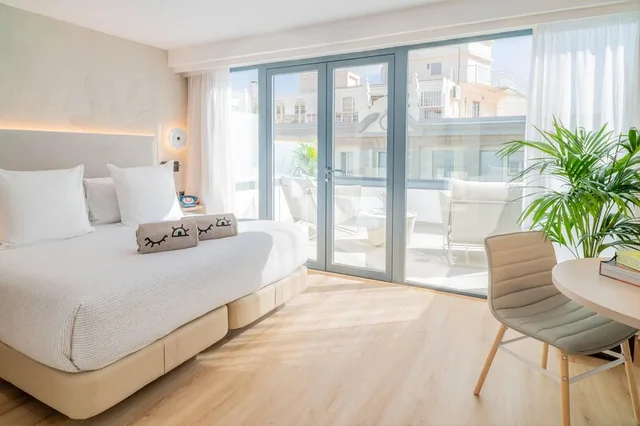 لوفت، INNSiDE by Meliá Tenerife Santa Cruz 1/9