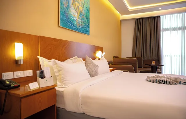 Executive, Suite, King Bed, AZZEMAN HOTEL 4/10