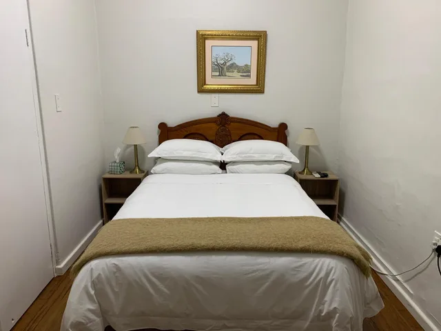 غرفة أساسية بسرير مزدوج، Just Joey Guest House 1/2