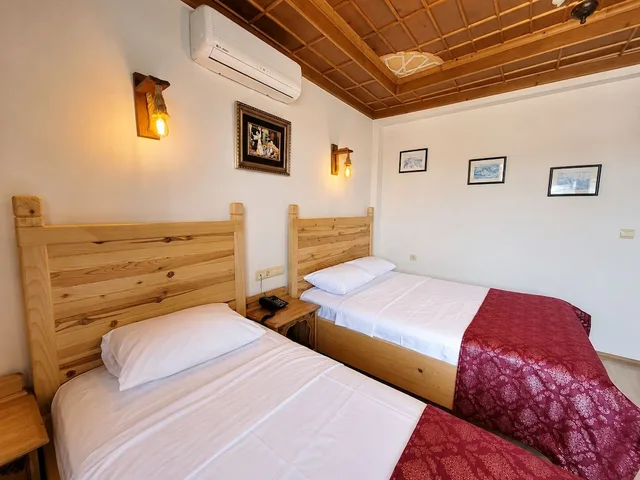 غرفة سوبيريور بسرير مزدوج وسرير فردي بإطلالة على المدينة، Saruhan Hotel 2/10