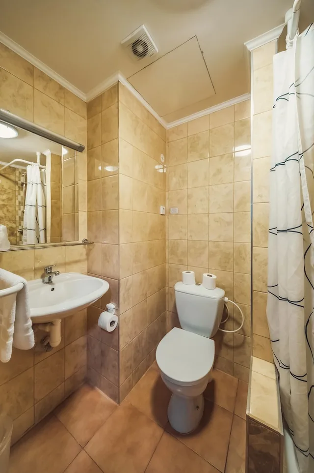 غرفة بسرير مزدوج مع سرير إضافي، Hotel Czechia 5/6