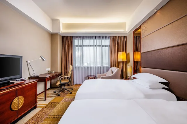 غرفة قياسية بسرير مزدوج، Crowne Plaza Foshan 7/9
