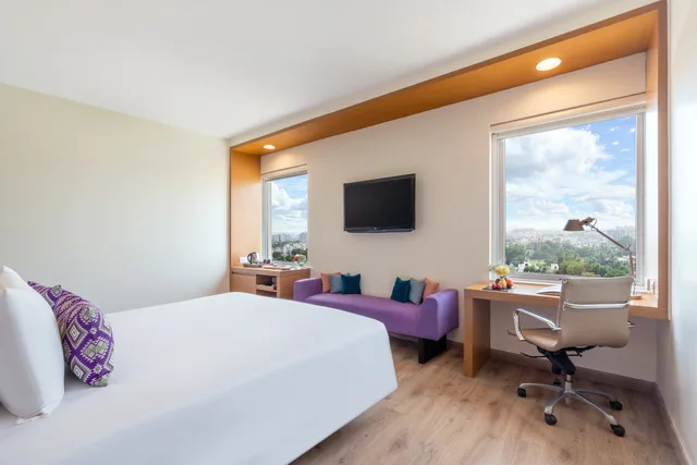 غرفة سوبيريور بسرير كينج، Vivanta Ahmedabad Sg Highway 1/3