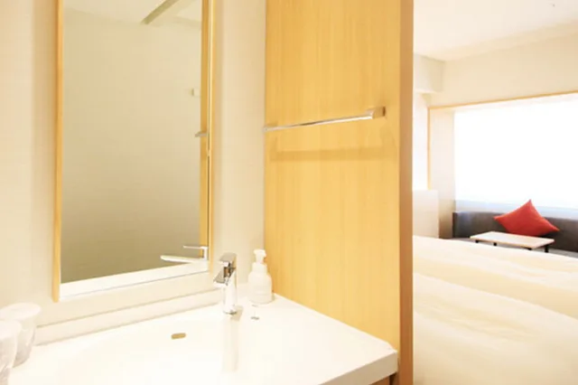 غرفة قياسية بسريرين منفصلين مع سرير إضافي، Richmond Hotel Premier Kyoto Ekimae 3/3