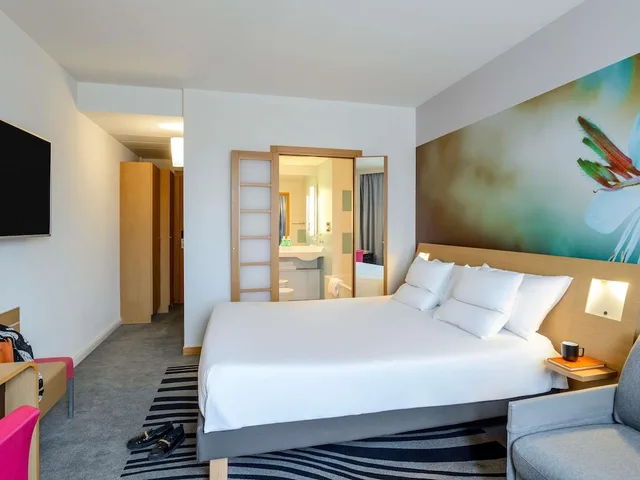 غرفة تنفيذية بسرير كينج مع أريكة، Novotel Milano Malpensa Airport 5/10