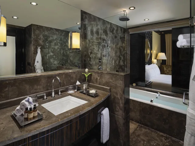 غرفة ديلوكس بسرير مزدوج أو سريرين منفصلين بإطلالة، Fairmont Nile City Hotel 4/4