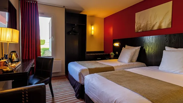 غرفة قياسية بسريرين منفصلين، HOSTELLERIE D'AUSSOIS 1/6