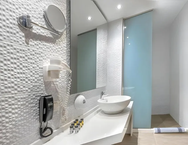 Junior Suite, Double Bed, Sea Front، Lyttos Beach Hotel 6/7