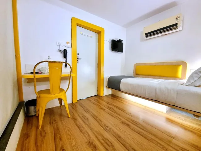 Joy، HOTEL STAY INN 3/6