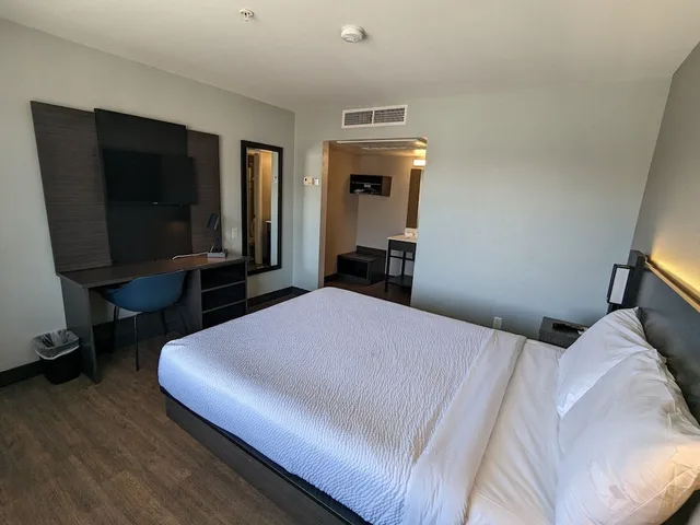 غرفة قياسية بسرير كوين، Motel6 Kingman, AZ - Route 66 East 3/10