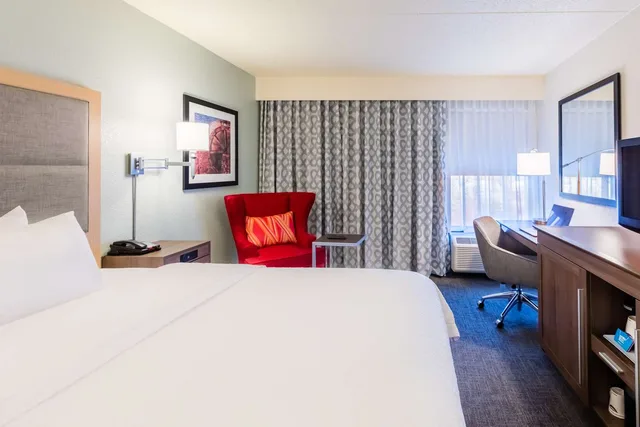 غرفة بسرير كينج، Hampton Inn St. Charles St. Peters 3/4