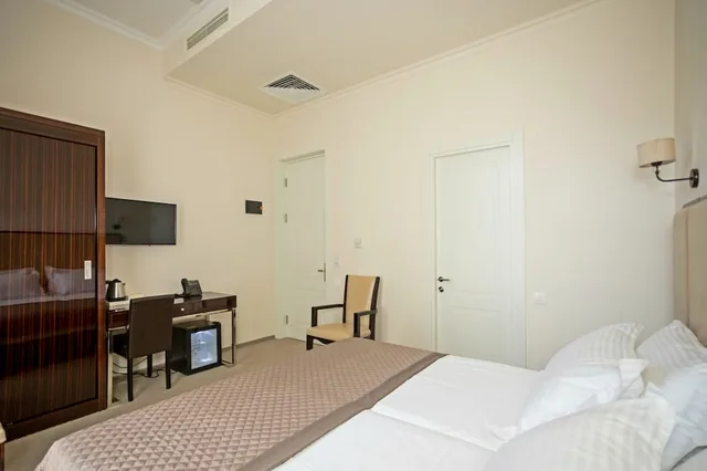 غرفة قياسية بسرير مزدوج أو سريرين منفصلين، Hotel Genio 1/4