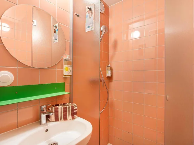 Room, Triple, Multiple Beds، Greet Hotel Nice Aeroport Promenade des Anglais 4/9
