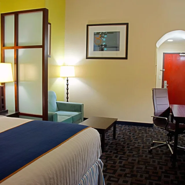 جناح بسرير كينج لذوي الإعاقة، Super 8 by Wyndham Irving/DFW Apt/North 5/5