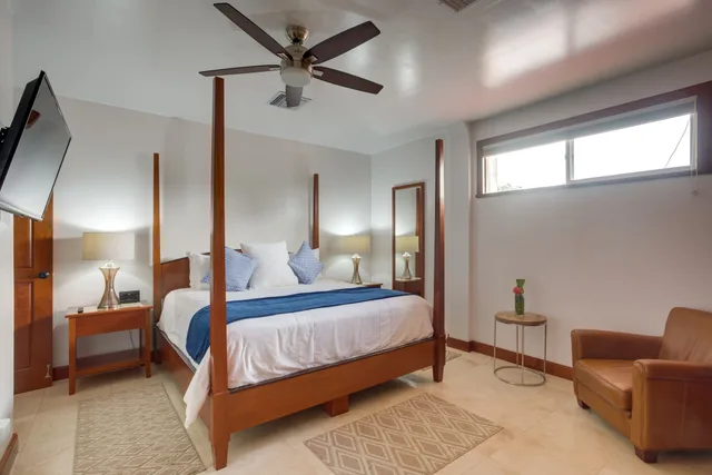 جناح ملكي بسريرين كينج بغرفتي نوم مع أريكة، San Ignacio Resort Hotel 2/4