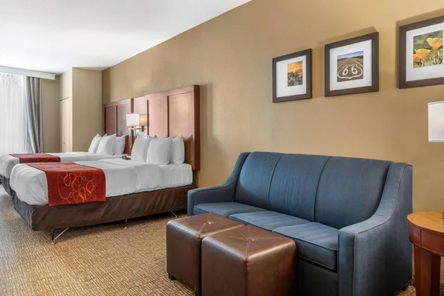 جناح سوبيريور بسريرين كوين، Comfort Suites Barstow Near I-15 5/6