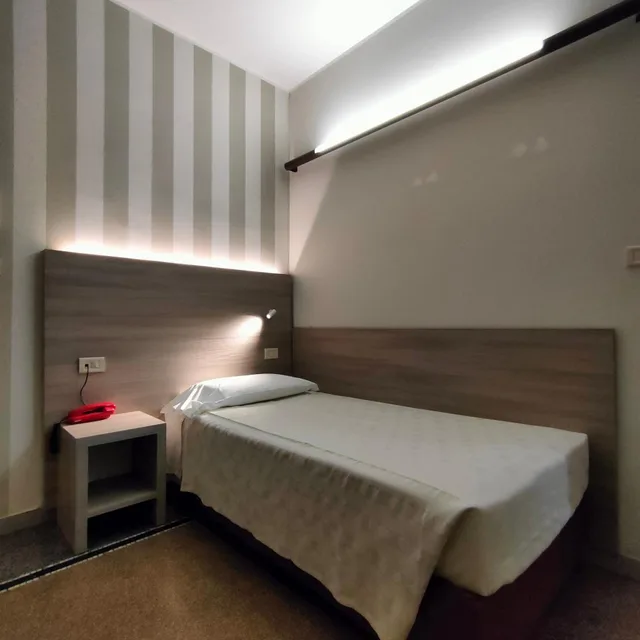 غرفة مفردة، Hotel Vittoria 3/6