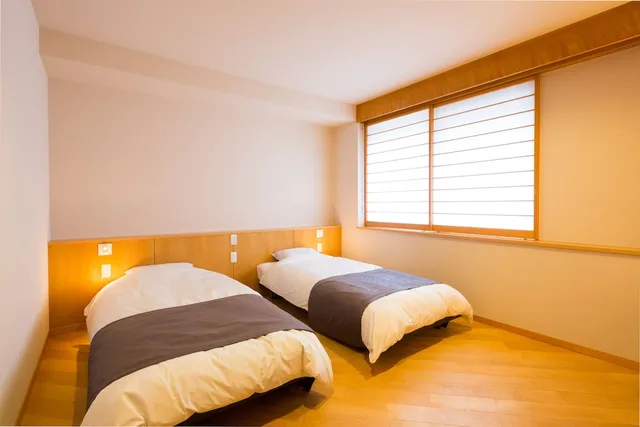 جناح ياباني غربي بسريرين منفصلين وفرشتي فوتون، Matsubaya Ryokan 1/1