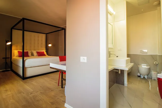 Relax, Deluxe, King Bed، Album Boutique Rooms 3/6