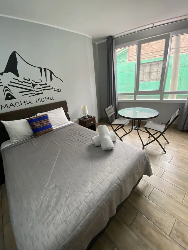 غرفة أساسية ثلاثية بسرير كوين وسرير فردي، Lima Airport Tampu B&B 1/10