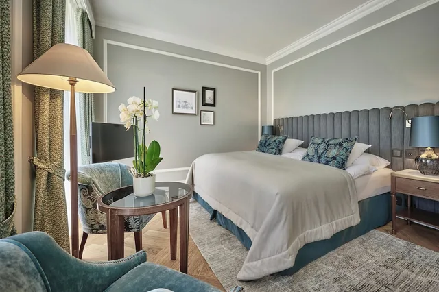 Deluxe, King Bed, Victoria Jungfrau Grand Hotel And Spa 4/6
