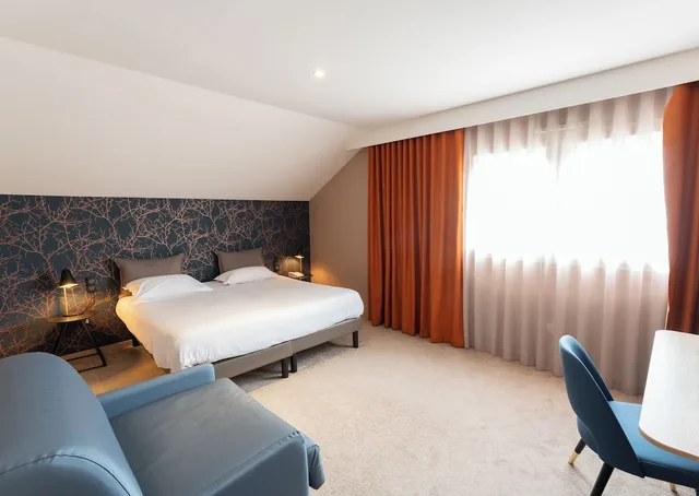 غرفة قياسية ثلاثية بثلاثة أسرّة، Hotel Ker Lann Aeroport 3/6