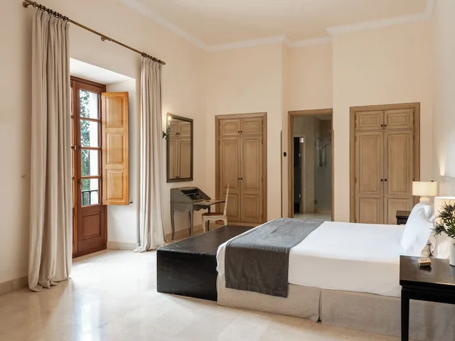 جناح جونيور بسرير كينج، Son Julia Country House Hotel 5/10