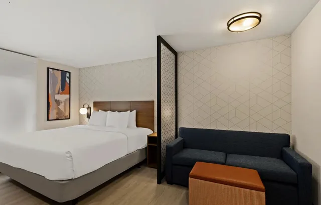 Suite, Queen Bed, Accessible, Everhome Suites Temecula 1/1