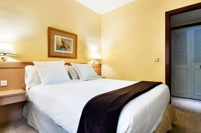 جناح بثلاثة أسرّة، ESPAHOTEL PLAZA BASILICA 2/4