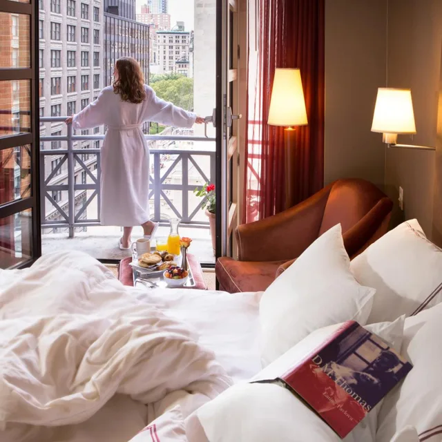 غرفة بسرير كينج بشرفة، Hotel Giraffe 5/11