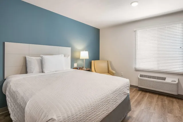 غرفة قياسية بسرير كوين، WoodSpring Suites Chicago Midway 4/7