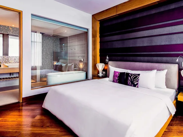 Family Suite, 1 King and 1 Single Beds, Executive Level، Grand Mercure Danang 3/10