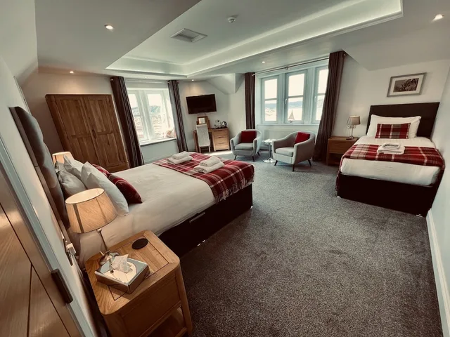 غرفة عائلية بسرير مزدوج وسرير فردي بإطلالة على البحر، Bettyhill Hotel 4/10