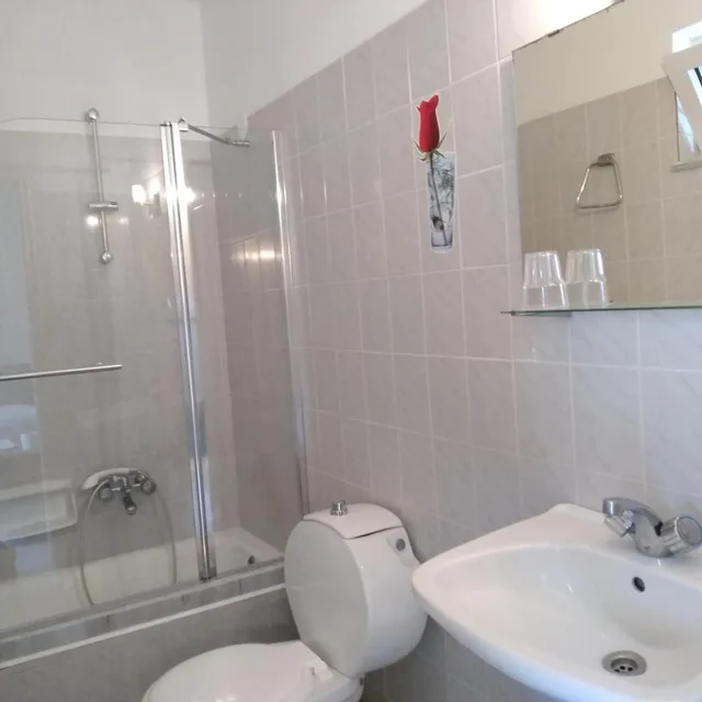 استوديو بسرير فردي، Leonidas Hotel & Studios 8/10