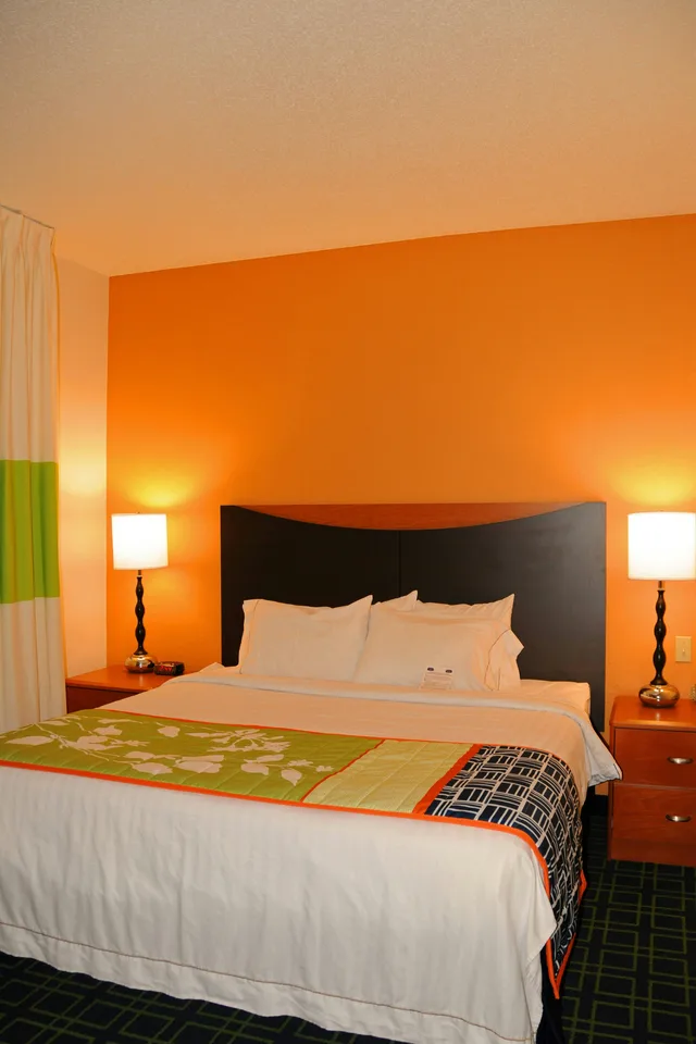 غرفة، Fairfield Inn Suites By Marriott Spearfish 1/1