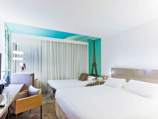 غرفة كلاسيكية بسرير مزدوج مع أريكة، Mercure Paris Vaugirard Porte de Versailles 1/4