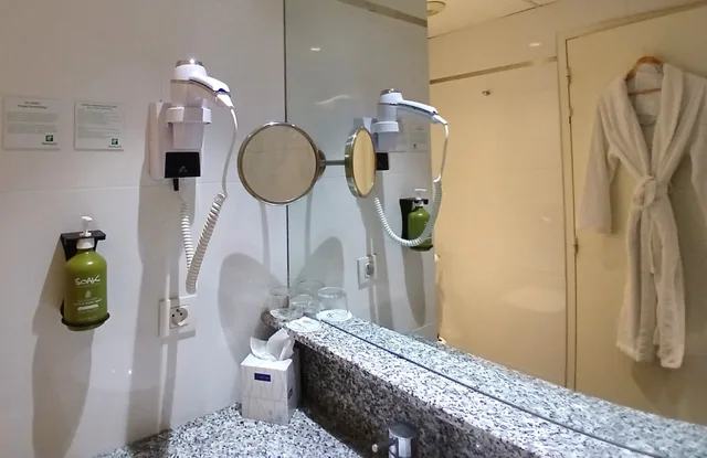 غرفة تنفيذية بسرير كينج، Holiday Inn Bordeaux Sud Pessac 4/4