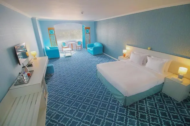 Grand Room King with Creek View، The George Hotel by Saffron 3/5