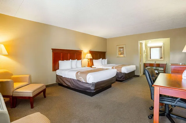 غرفة رباعية بسريرين مزدوجين، Quality Inn Hurricane Mills I-40 2/4