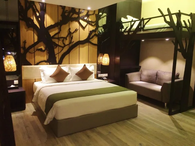 غرفة عائلية بسرير كينج وسريرين منفصلين، Eska Hotel 1/2