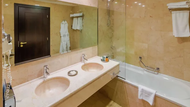 غرفة بسرير كينج، Hilton Sibiu 6/9