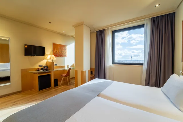 غرفة قياسية بسرير مزدوج أو سريرين منفصلين، Abba Madrid Hotel 2/3